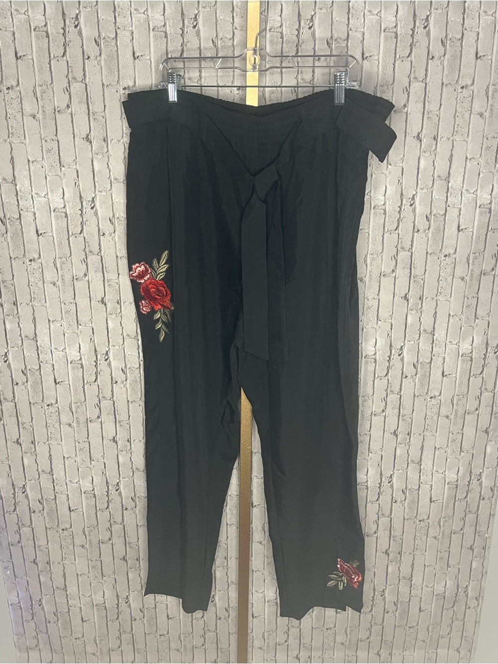 NWT NY Collection Black Rose Embroidered Tie Waist Pants 3X